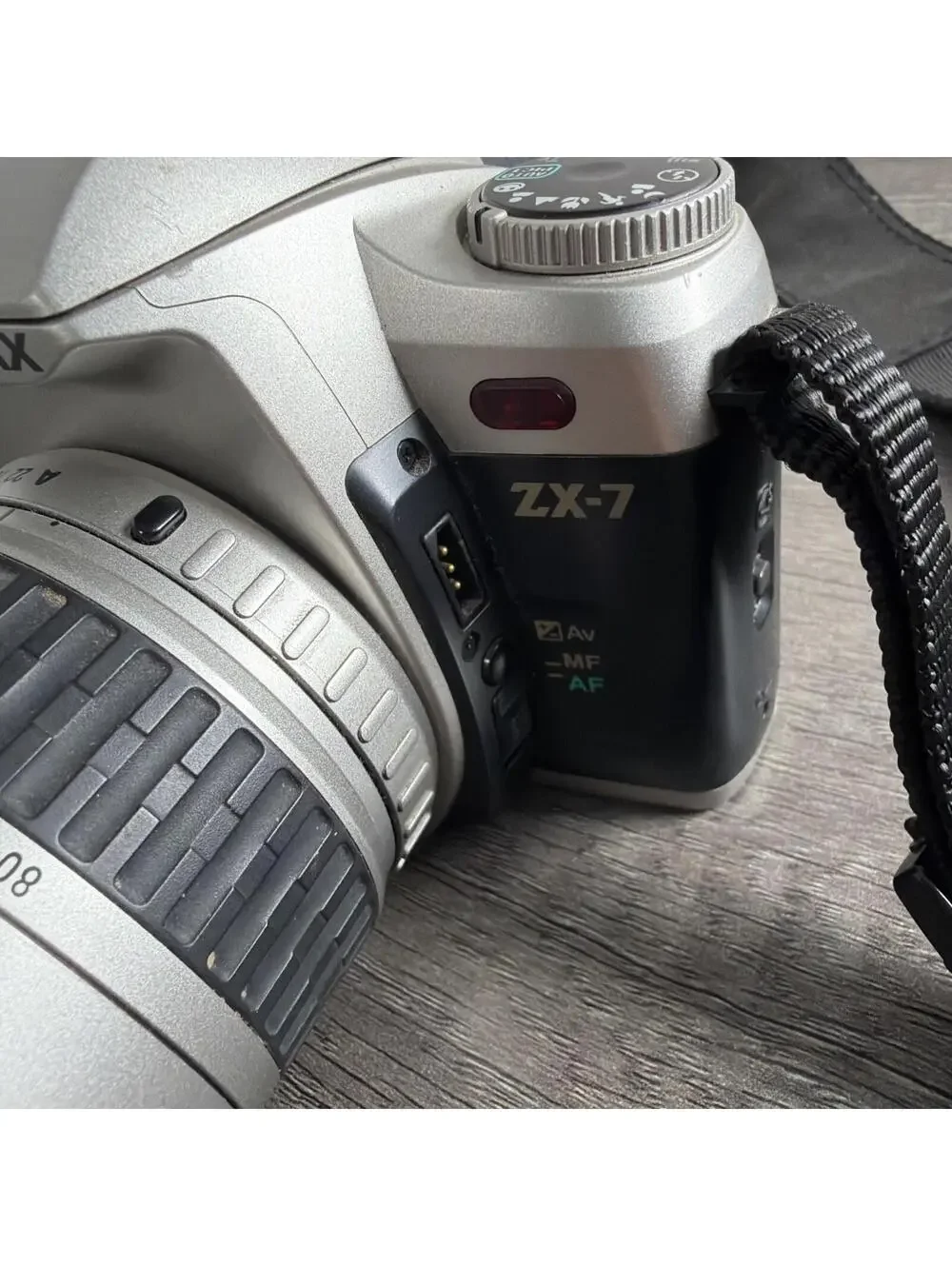 Pentax MZ-7 ZX-7 35mm SLR Film Camera & 28-80mm F/3.5-4.7 AF DDP